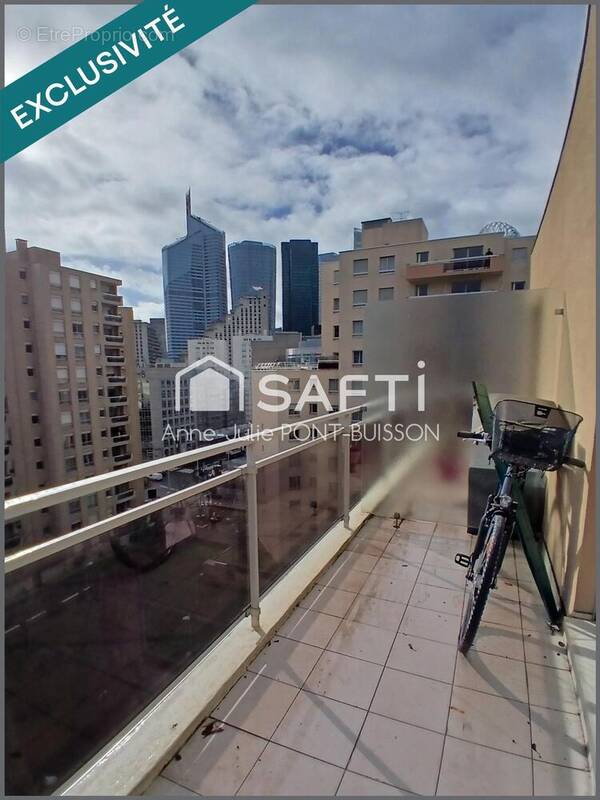 Photo 1 - Appartement à COURBEVOIE