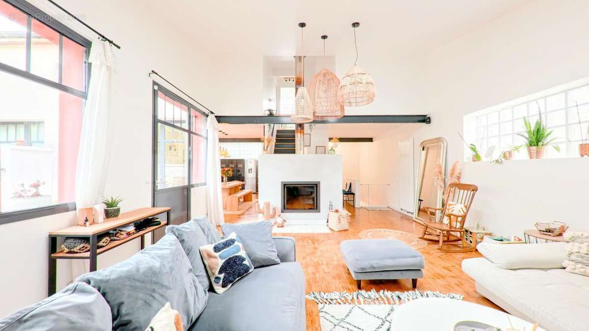 Maison à CHENNEVIERES-SUR-MARNE