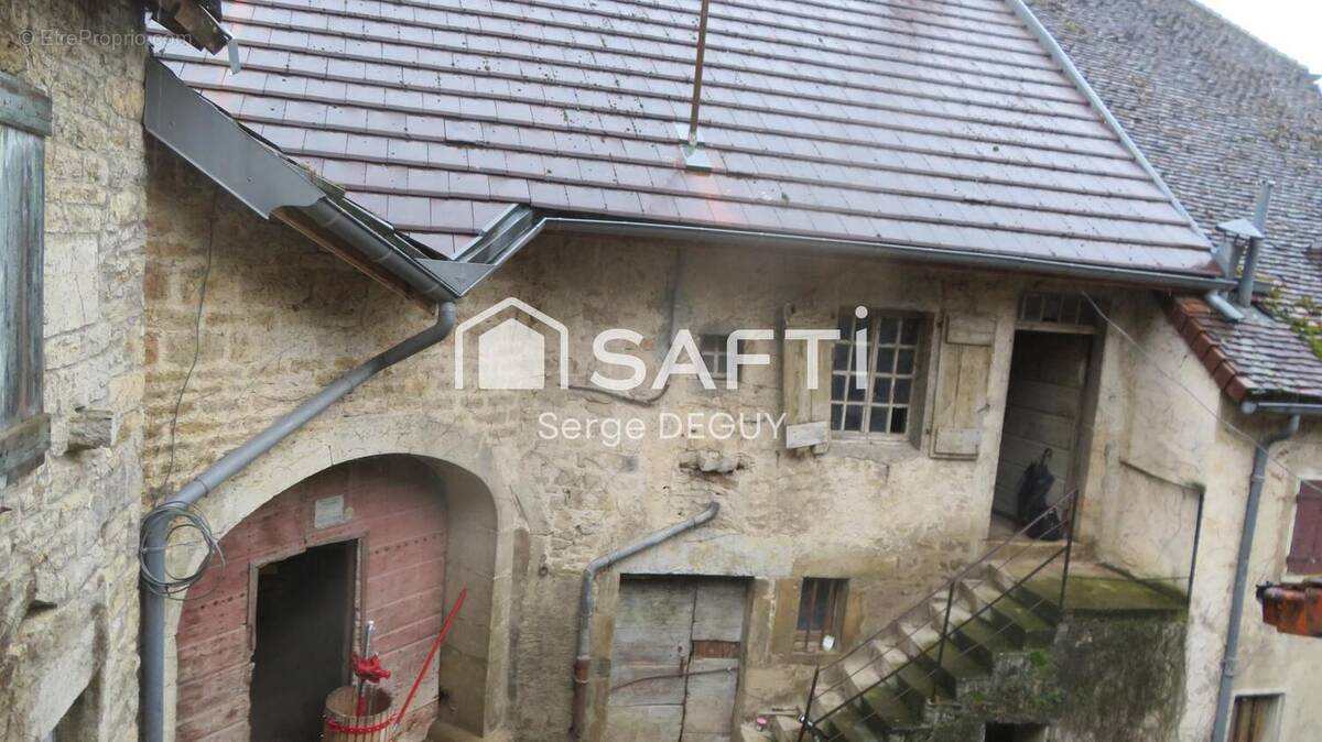 Photo 1 - Appartement à LAVIGNY