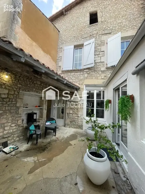 Photo 1 - Appartement à SAINT-JEAN-D'ANGELY