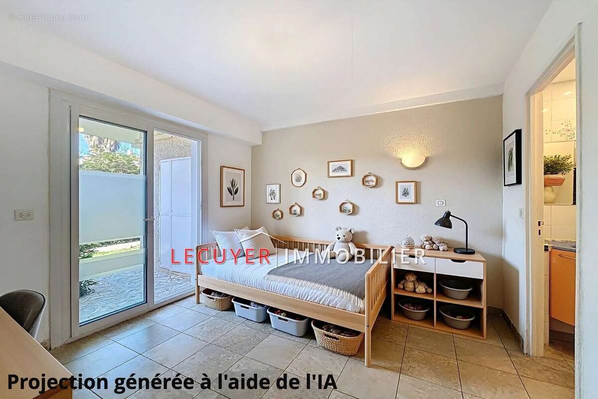 Appartement à VALLAURIS