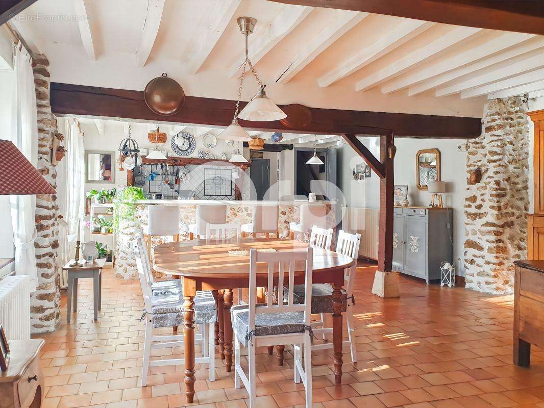 Maison à AUTHEUIL-AUTHOUILLET