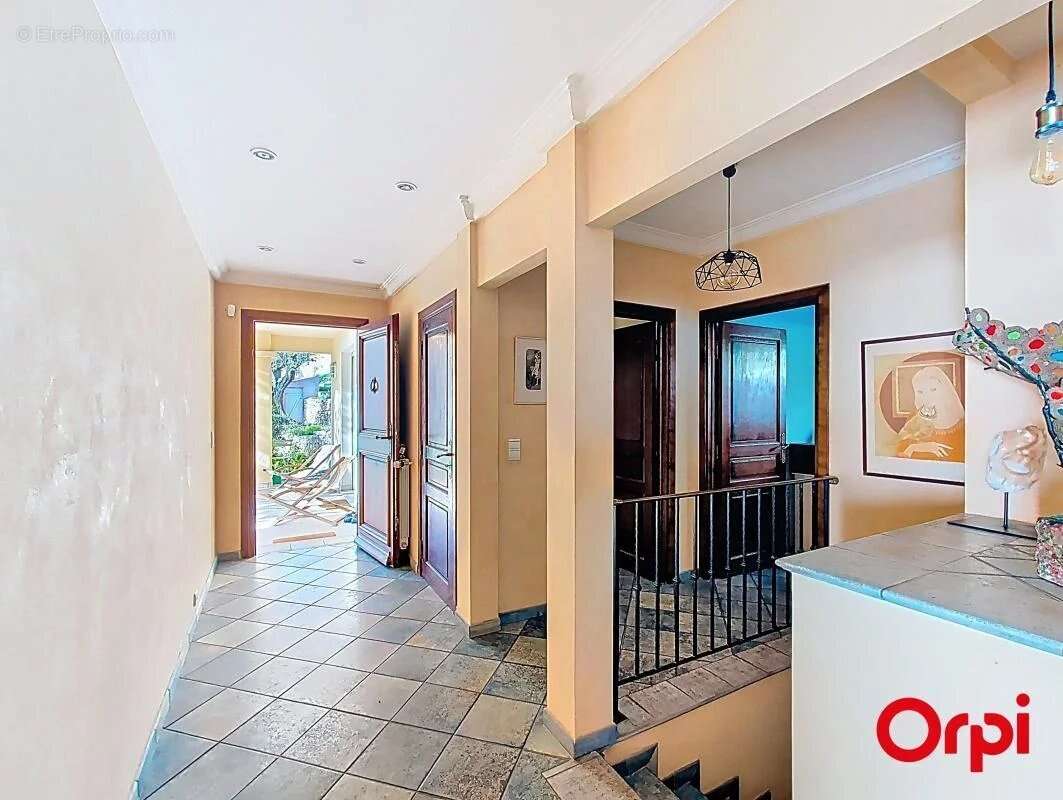 Maison à ROQUEBRUNE-CAP-MARTIN