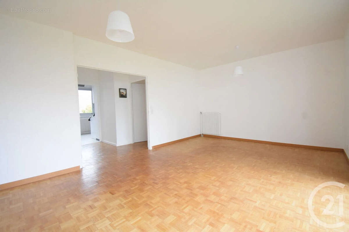 Appartement 68 m² à Vichy  - photo 3