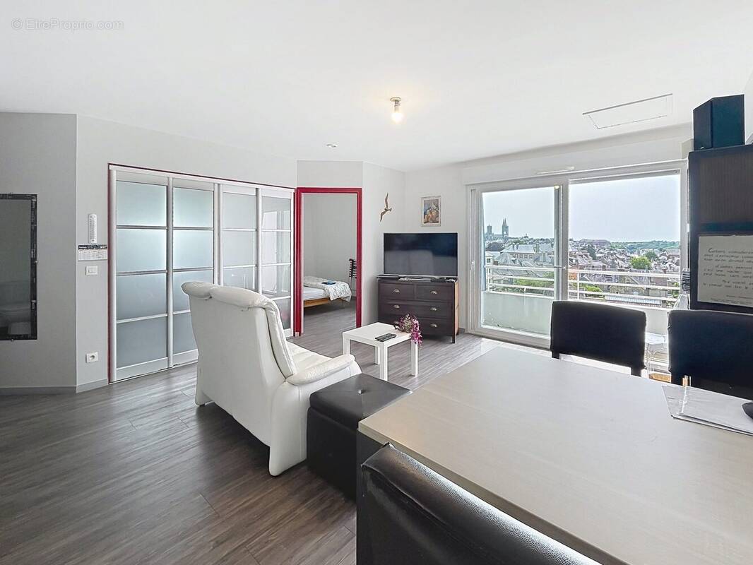 Appartement à COUTANCES
