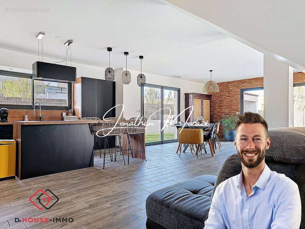 Maison à PEZILLA-LA-RIVIERE