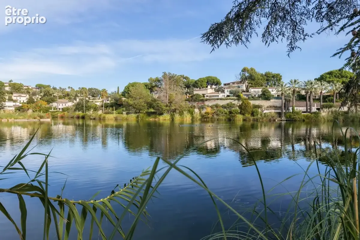Hauts de Vaugrenier - Villeneuve-loubet / Appartement 3 pièces en RDJ de 80 m² avec vue mer - photo 13
