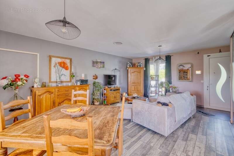 Maison à TONNAY-CHARENTE