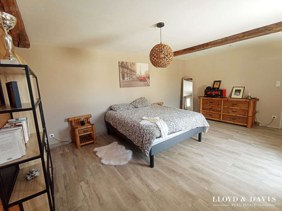 Maison 203 m² à Dollot  - photo 6