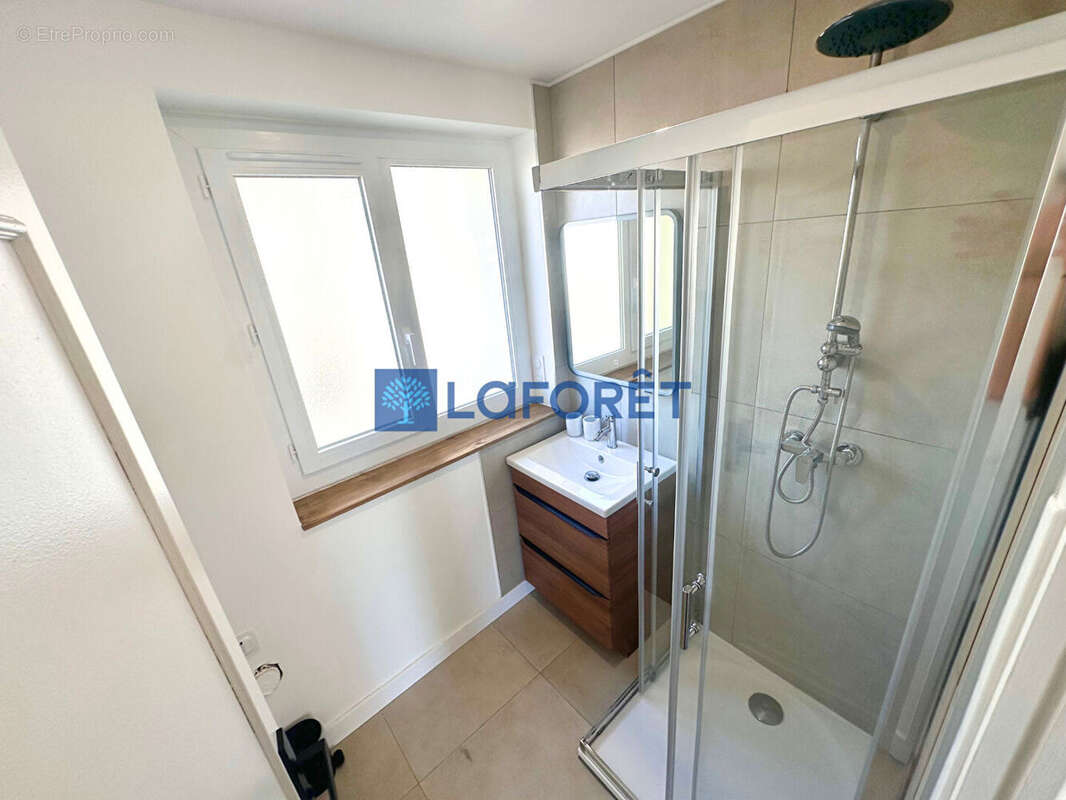 Tres bel appartement t2 cabine  traversant et renove avec vue mer - photo 6