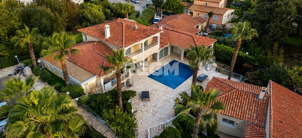 Maison à FREJUS
