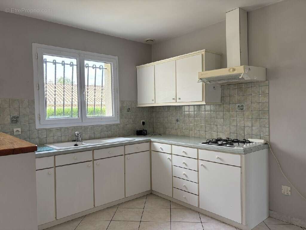 Maison à FOURQUES-SUR-GARONNE