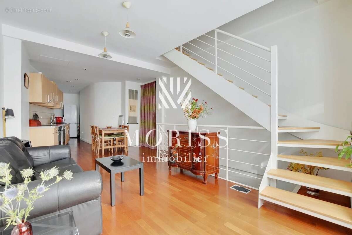 Appartement à PARIS-18E