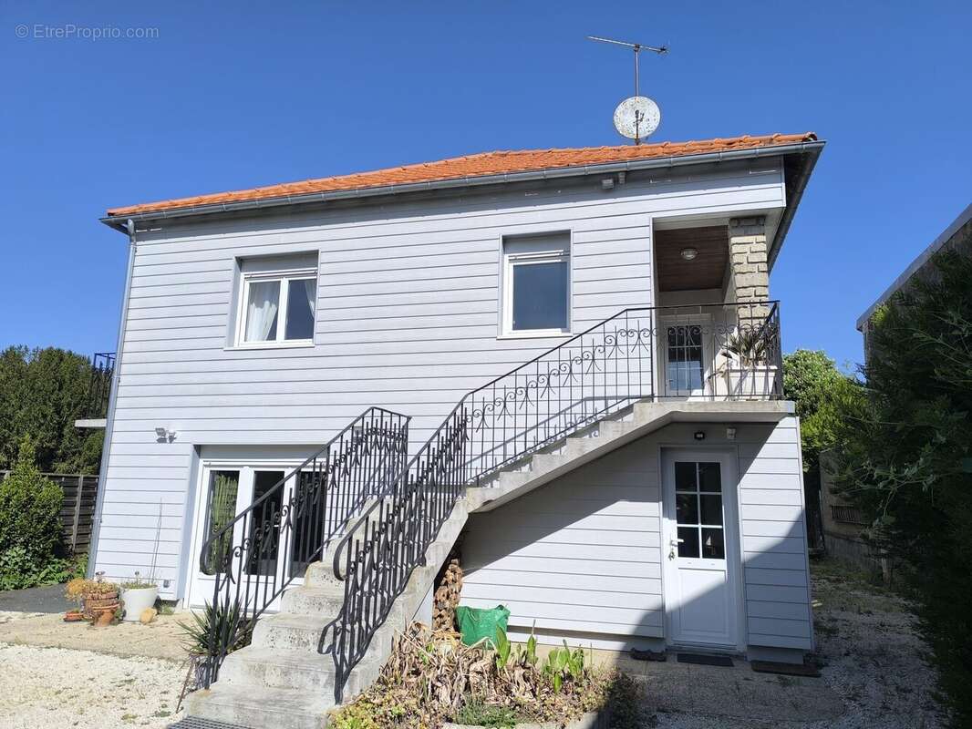 Maison à LEZAY