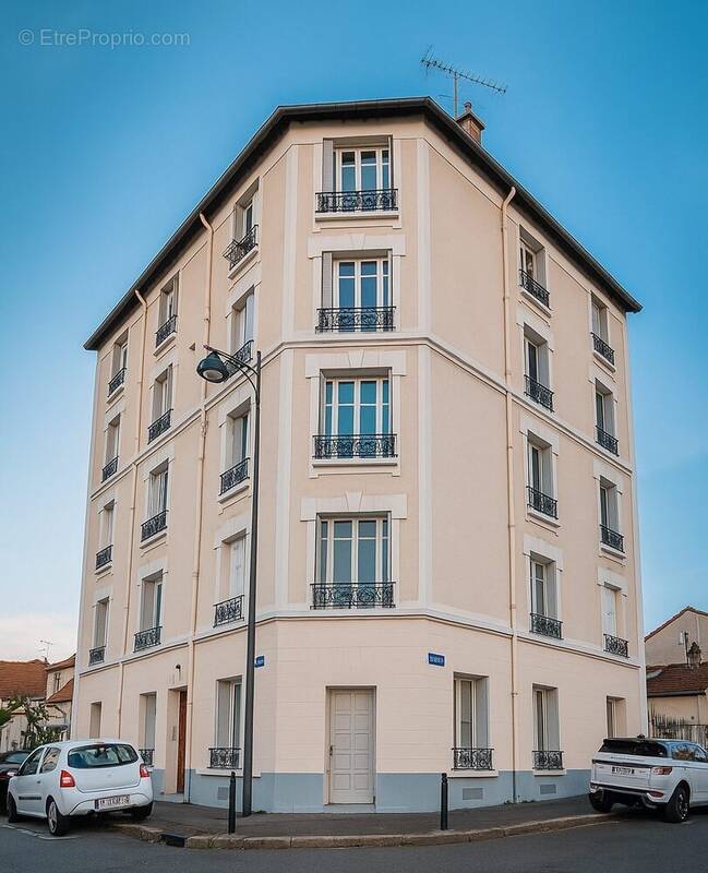Appartement à MAISONS-ALFORT