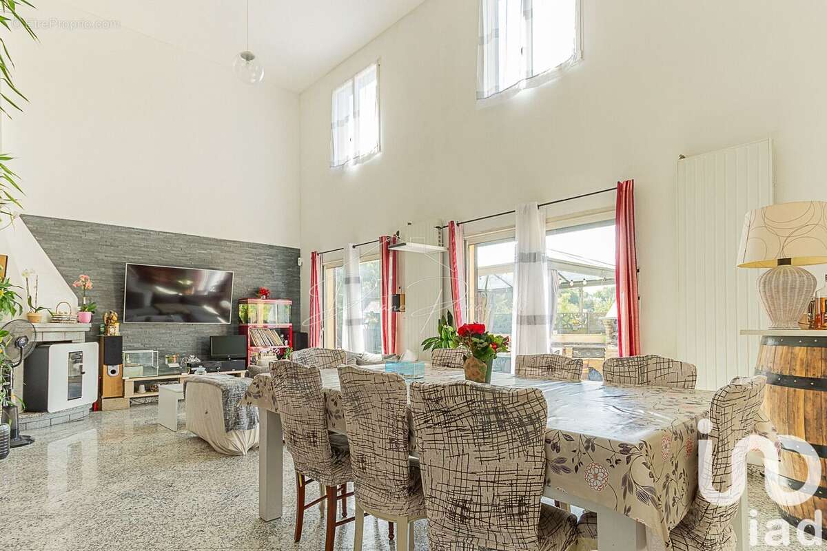 Photo 4 - Maison à MONTLIGNON