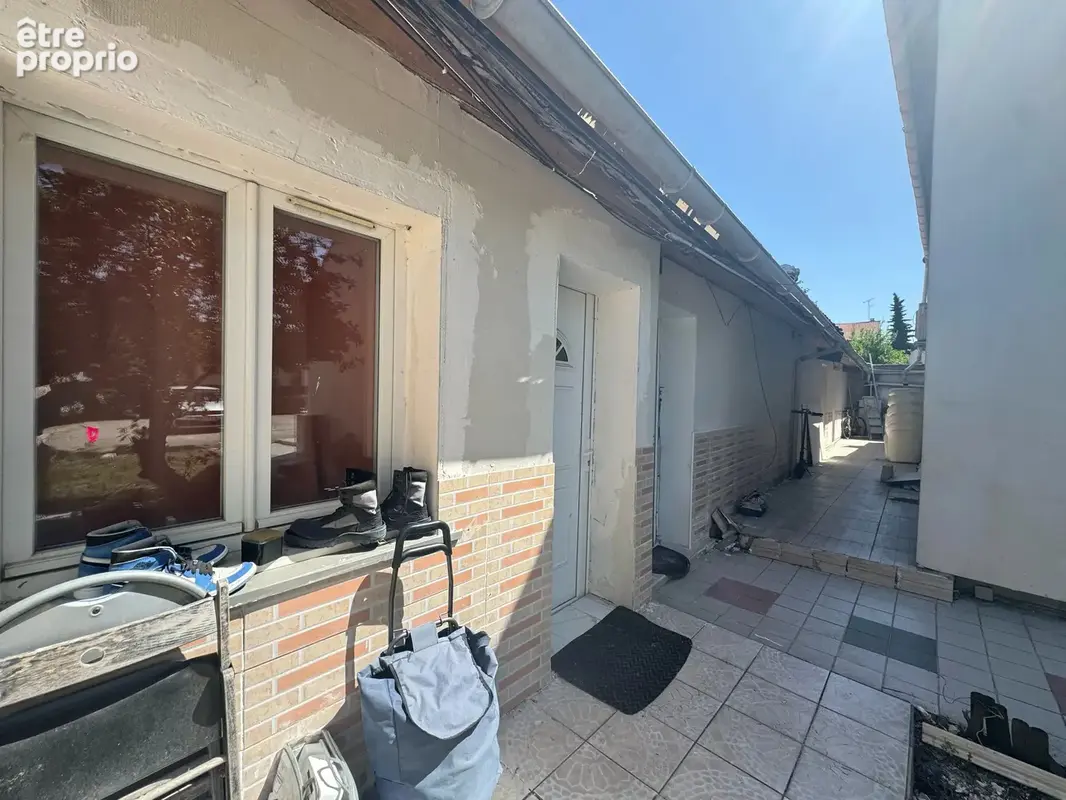 BOBIGNY - Ensemble immobilier avec fort potentiel de développement ! - photo 5