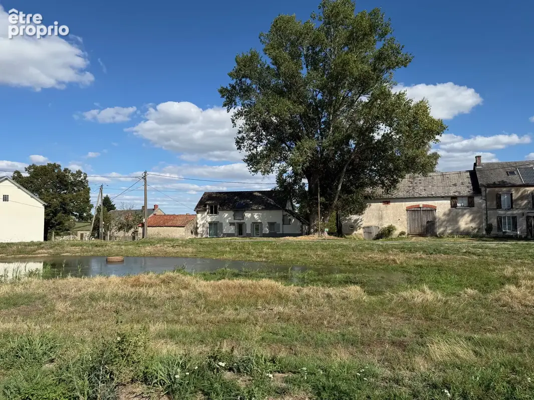 Auv 1230 : Maison à finir de rénover, hameau avec petite mare, 1 460 m2 - photo 6