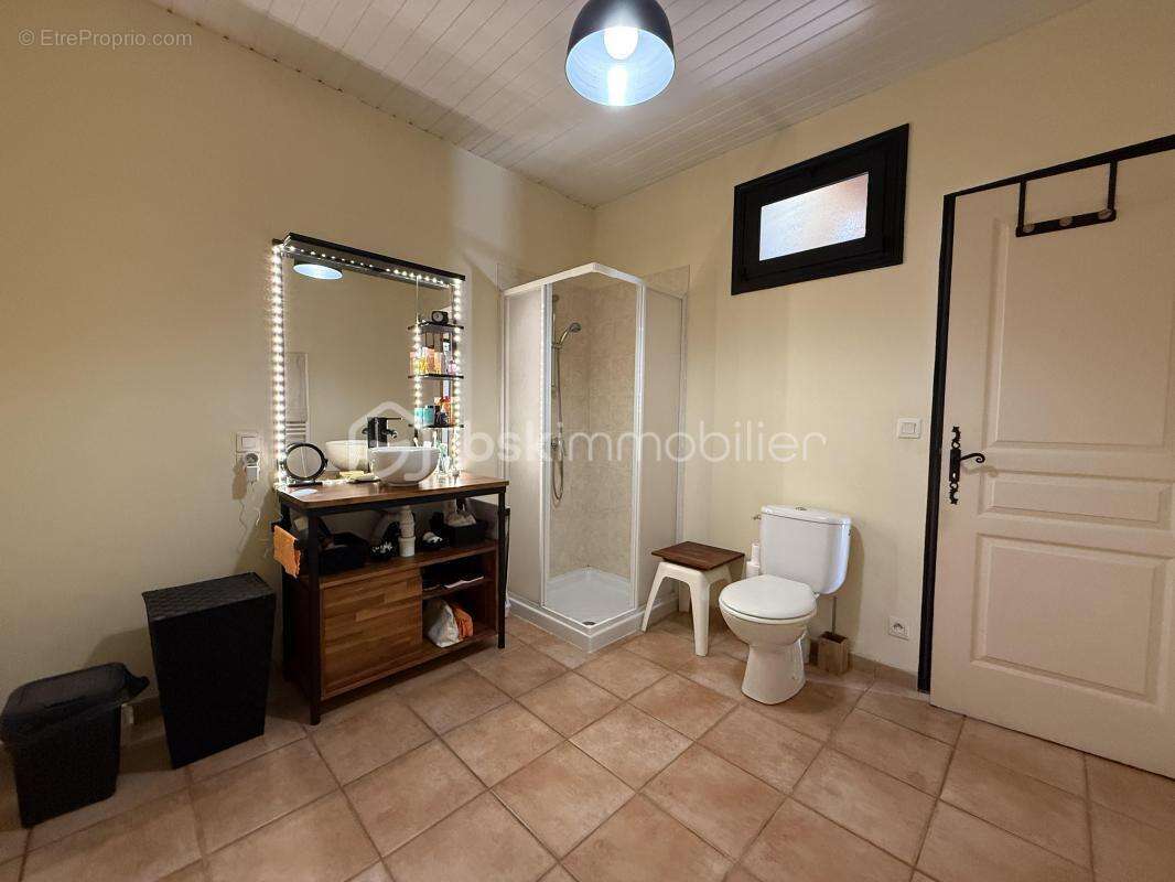 Appartement à LAROQUE-D'OLMES