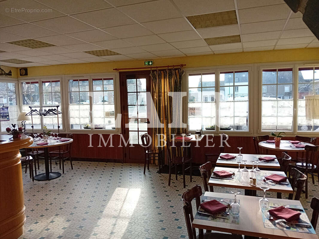 Commerce à PRE-EN-PAIL