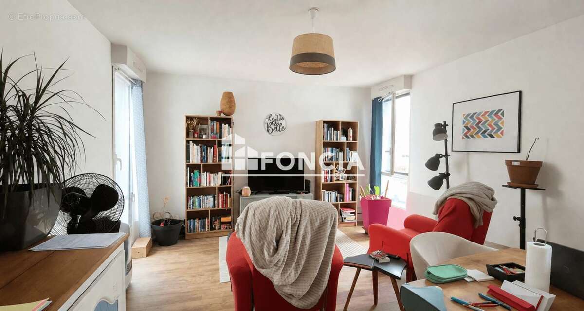 À vendre – Bel appartement T3 avec terrasse, parking et box à Château-Thierry - photo 7