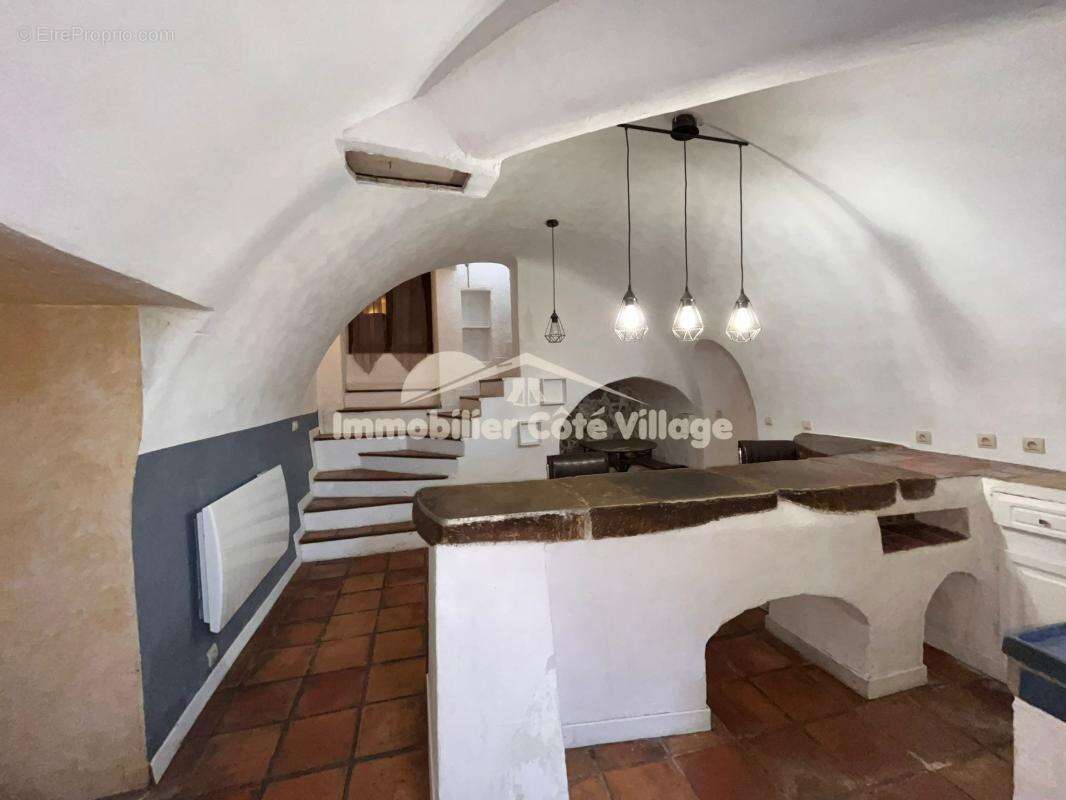 Appartement à TOUET-DE-L'ESCARENE