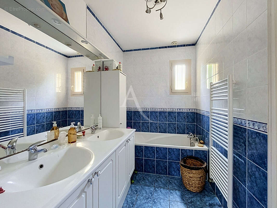 Maison  146 m2 - photo 5