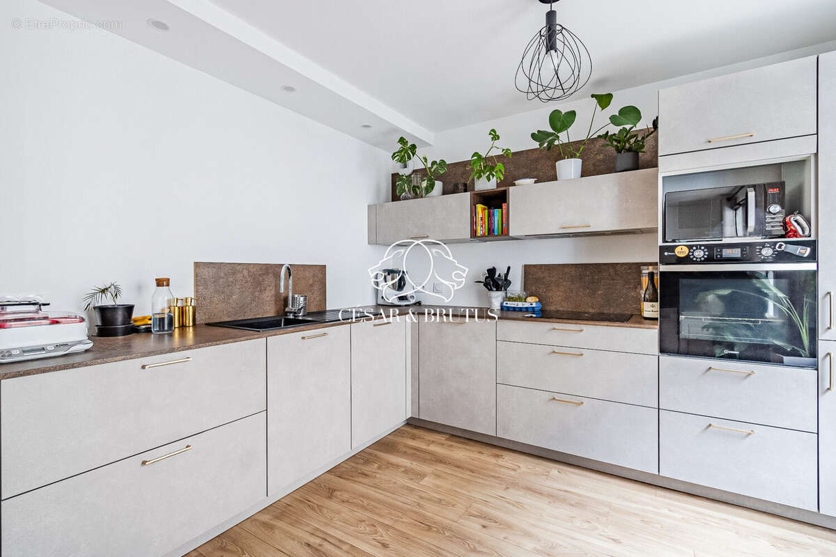 Appartement 87 m² à Fontaines-Sur-Saone  - photo 3