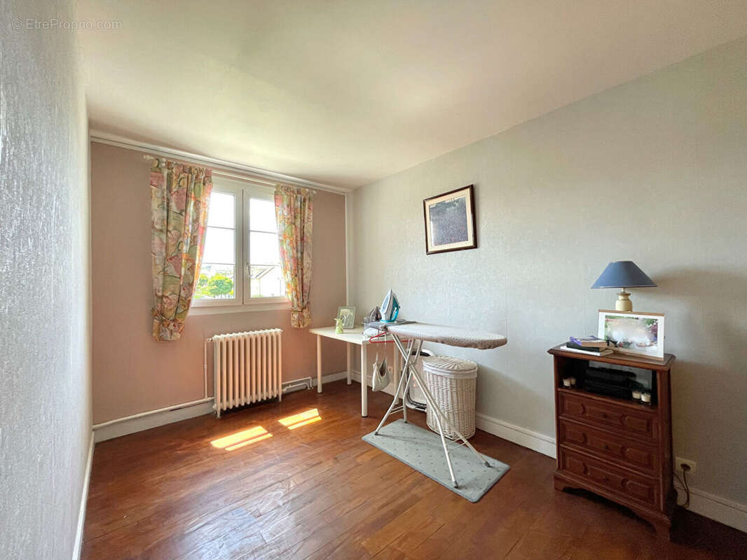 Maison à FONTENAY-LE-FLEURY