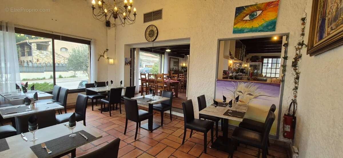 Commerce à PORT-DE-BOUC