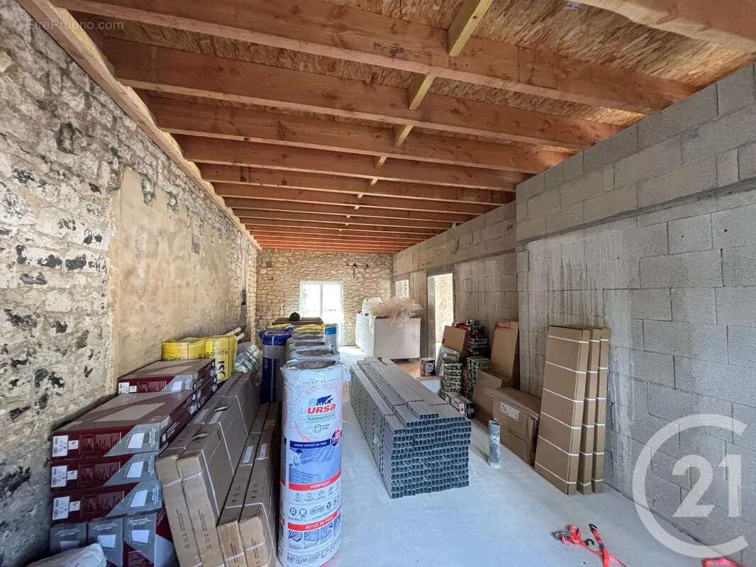 Maison à RUELLE-SUR-TOUVRE