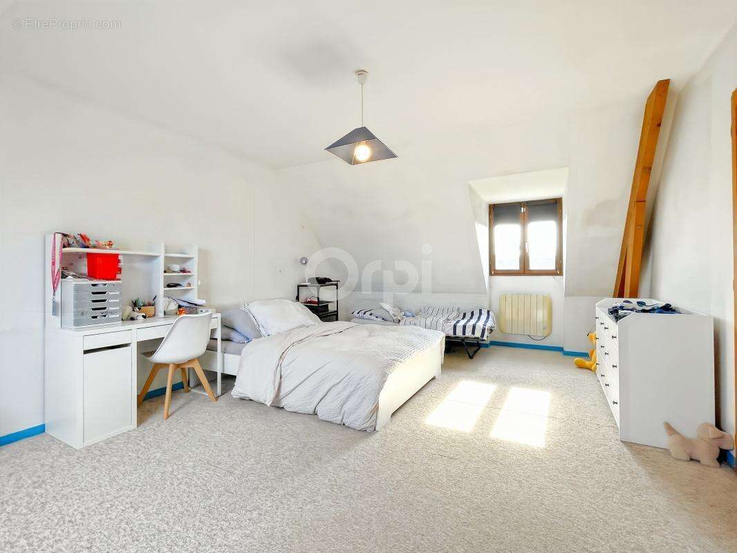 Maison à LE VAL-DAVID