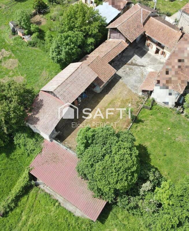 Photo 1 - Maison à POINTIS-INARD