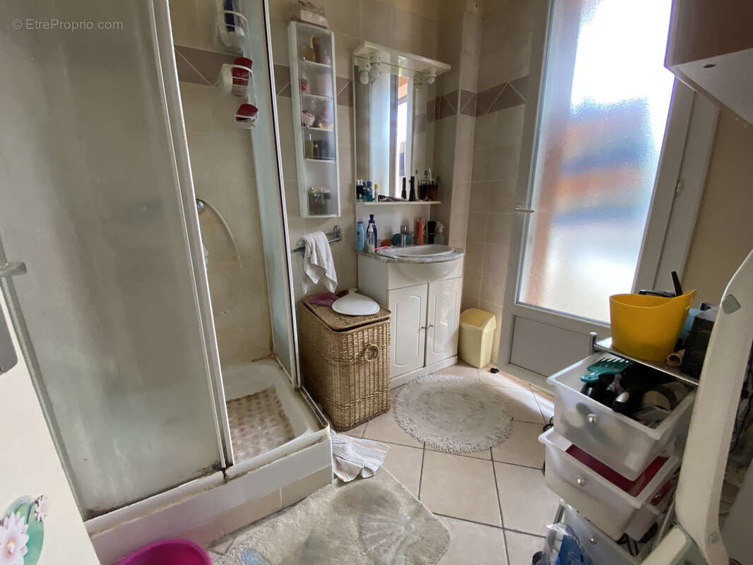 Appartement à CHATEAU-ARNOUX-SAINT-AUBAN