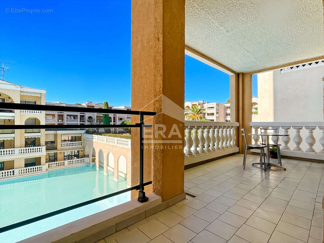 Appartement à LE CANNET