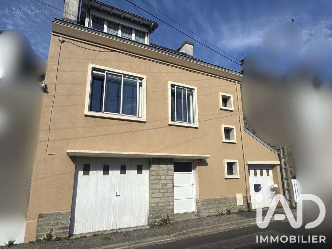 Maison 121 m² à Equeurdreville-Hainneville  - photo 2
