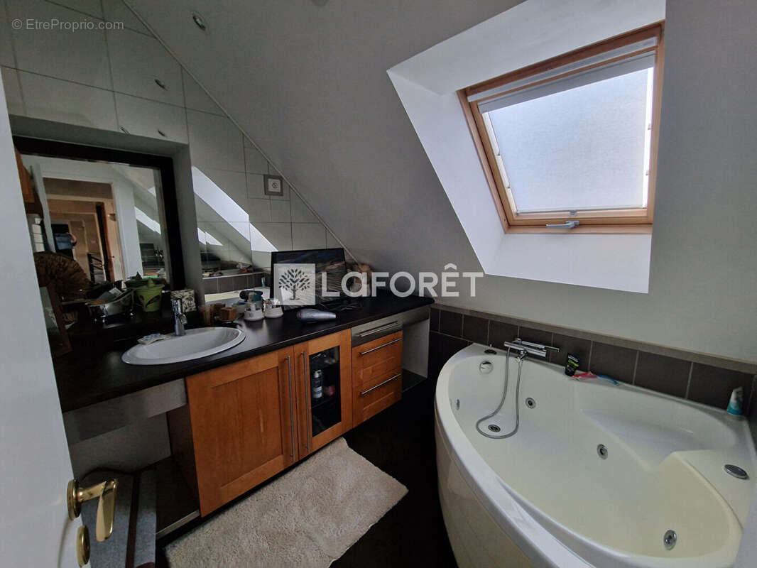 Maison à LUC-LA-PRIMAUBE