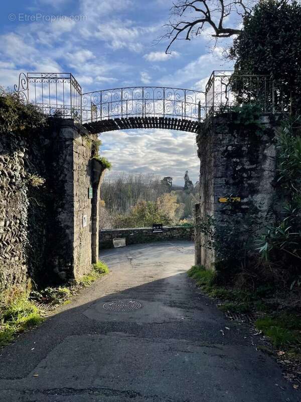 Maison à SAUVETERRE-DE-BEARN