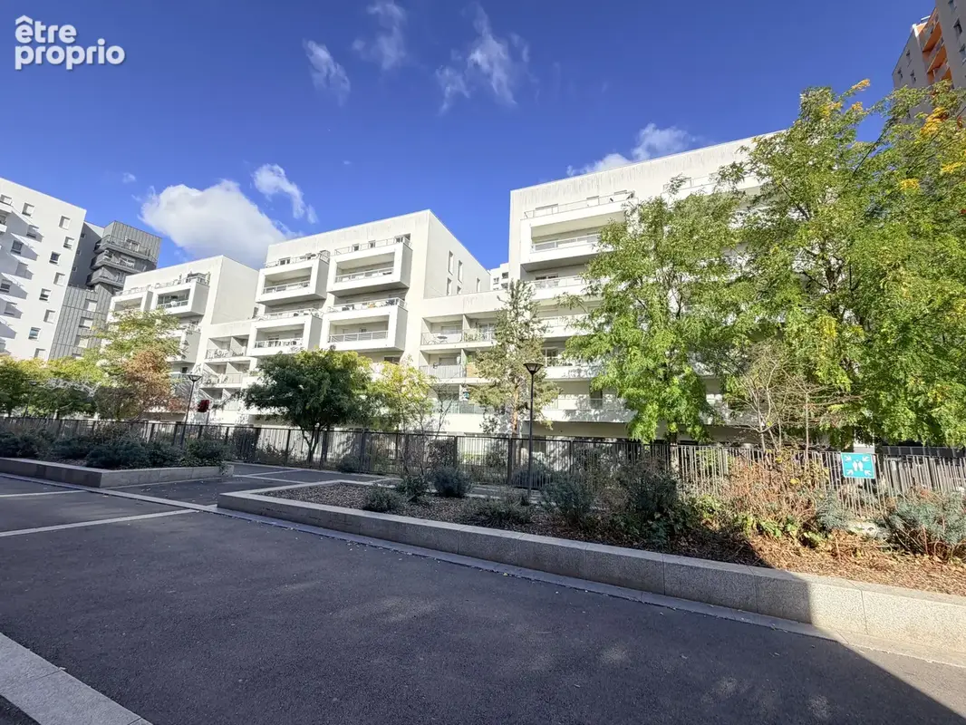 Appartement F4 75m2 Centre Ville - photo 1