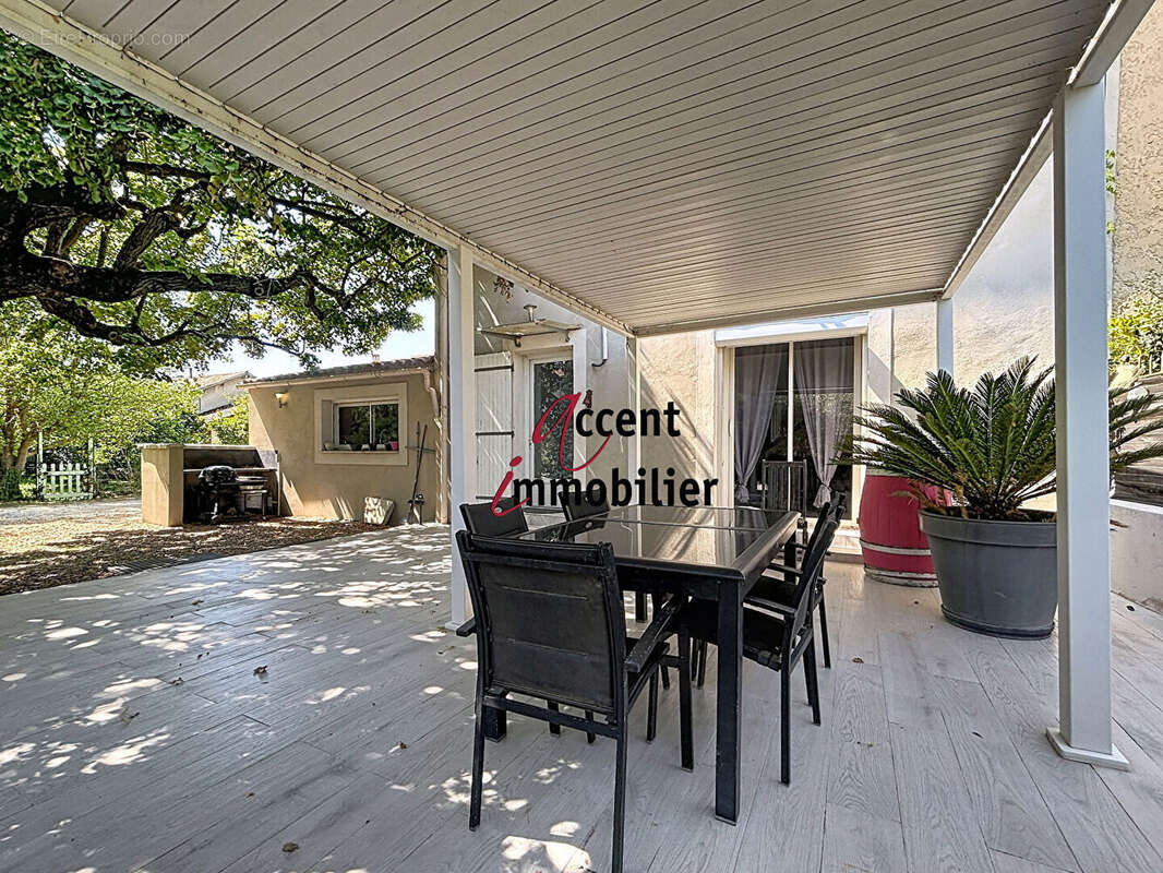 Ensemble immobilier avec mas et revenus locatifs - photo 2