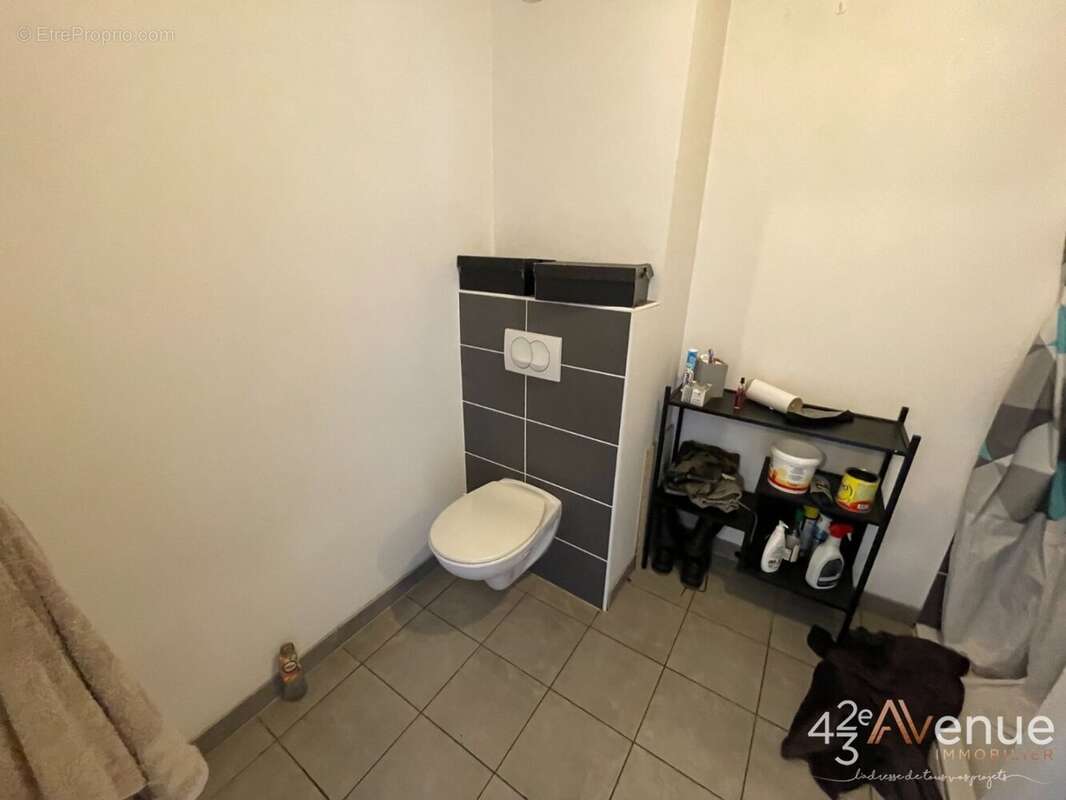 Appartement à SAINT-ETIENNE