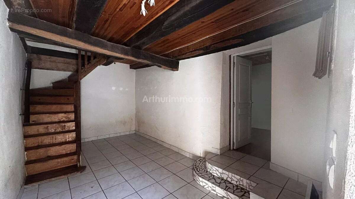 Maison à BOUVESSE-QUIRIEU