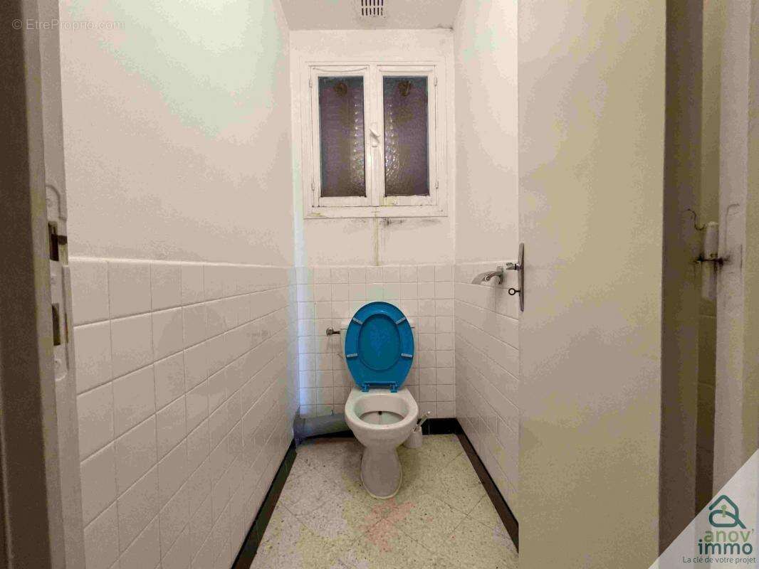 Maison à SAINTE-GENEVIEVE-SUR-ARGENCE