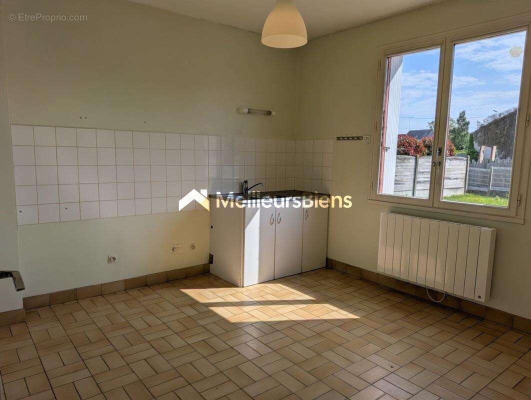 Maison Familiale centre ville de Guer 107 m² hab sur 635m² de terrain clos - Garage - photo 12
