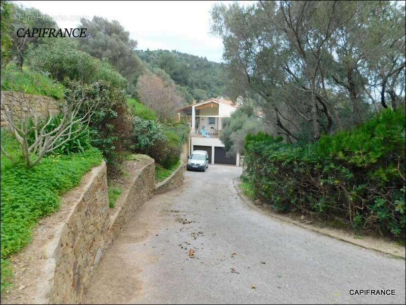 Maison à HYERES
