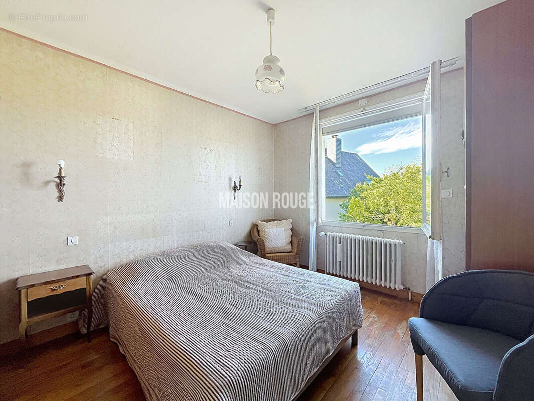 Maison avec beau potentiel, commerces et mer accessibles à pied - photo 6