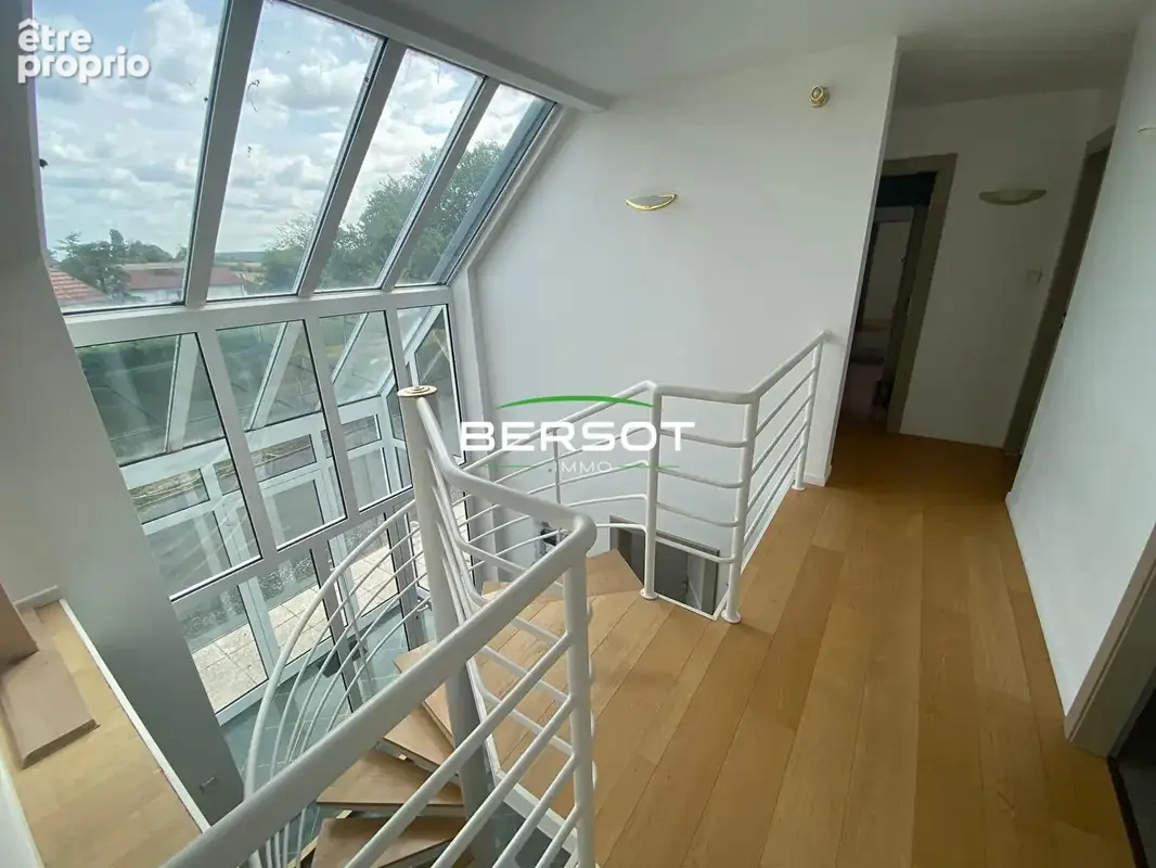 Maison secteur Pusey 5 pièce(s) 146 m2 - photo 5