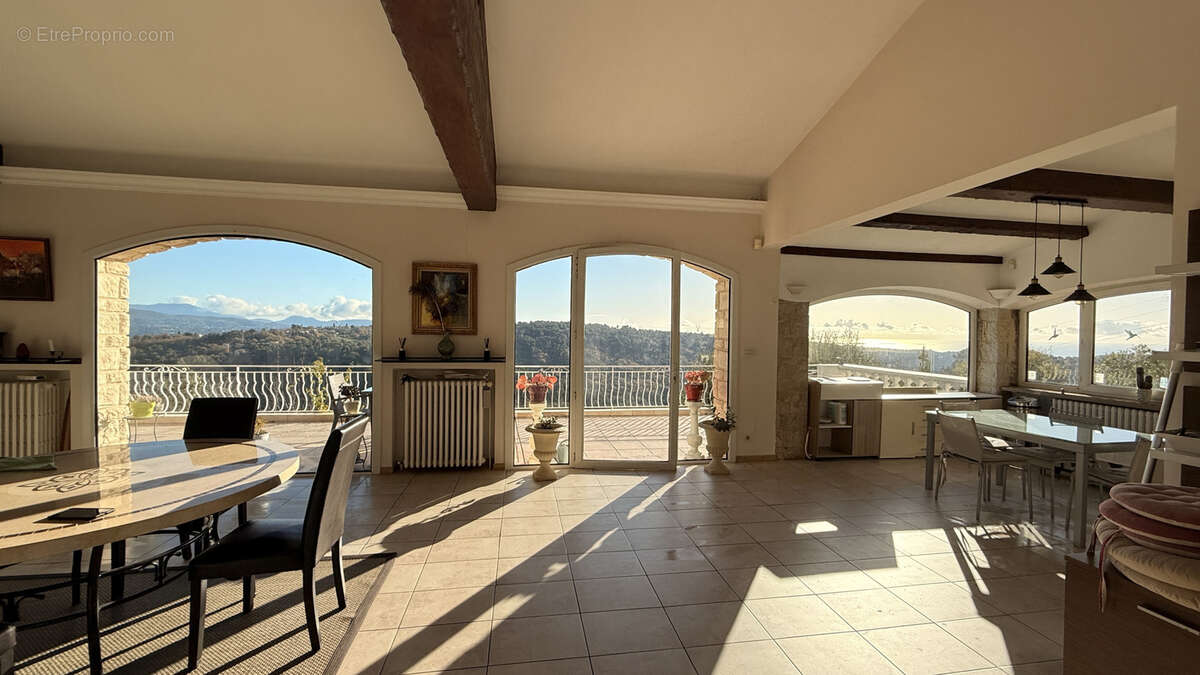 Maison à VENCE