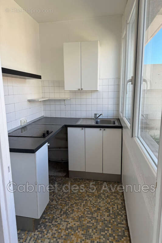 Appartement à MARSEILLE-5E