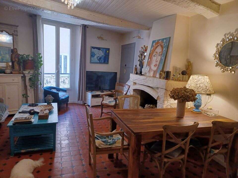 Maison 90 m² à Regusse  - photo 3